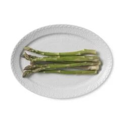 Royal Copenhagen Hvid Halvblonde Oval Tallerken -Royal Copenhagen 3990 1b3af3b2 50fe 4742 a2a2 cdad00d24fc3