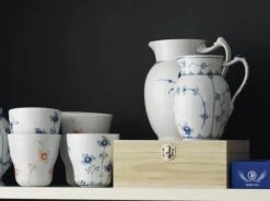 Royal Copenhagen Blå Elements Termokop -Royal Copenhagen 3990 b1f2b6ab fa4f 4e49 b3bd 37f4d8205aaa