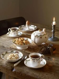 Royal Copenhagen Stjerne Riflet Jul Serveringsskål 11 Royal Copenhagen Stjerne Riflet Jul Serveringsskål -Royal Copenhagen 3990 c3800f14 5ff8 447b 802b 99ef8c90ddfa 1