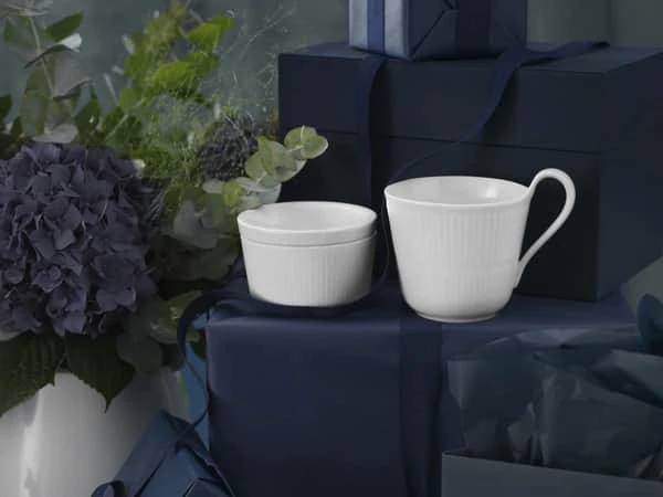 Royal Copenhagen Hvid Riflet Højhankskop 4 Royal Copenhagen Hvid Riflet Højhankskop - Billede 2