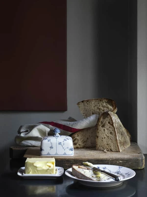 Royal Copenhagen Musselmalet Riflet Smørskål 5 Royal Copenhagen Musselmalet Riflet Smørskål - Billede 3